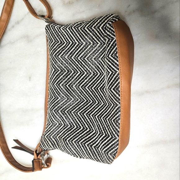 ROSETTI BASKET WEAVE DESIGN LADIES SHOULDER HANDBAG STYLE TOTE BAG! - Picture 3 of 9